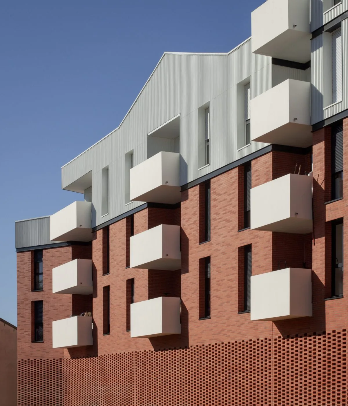 kansei-tv_annu-arch_rec-architecture_17-1 REC Architecture