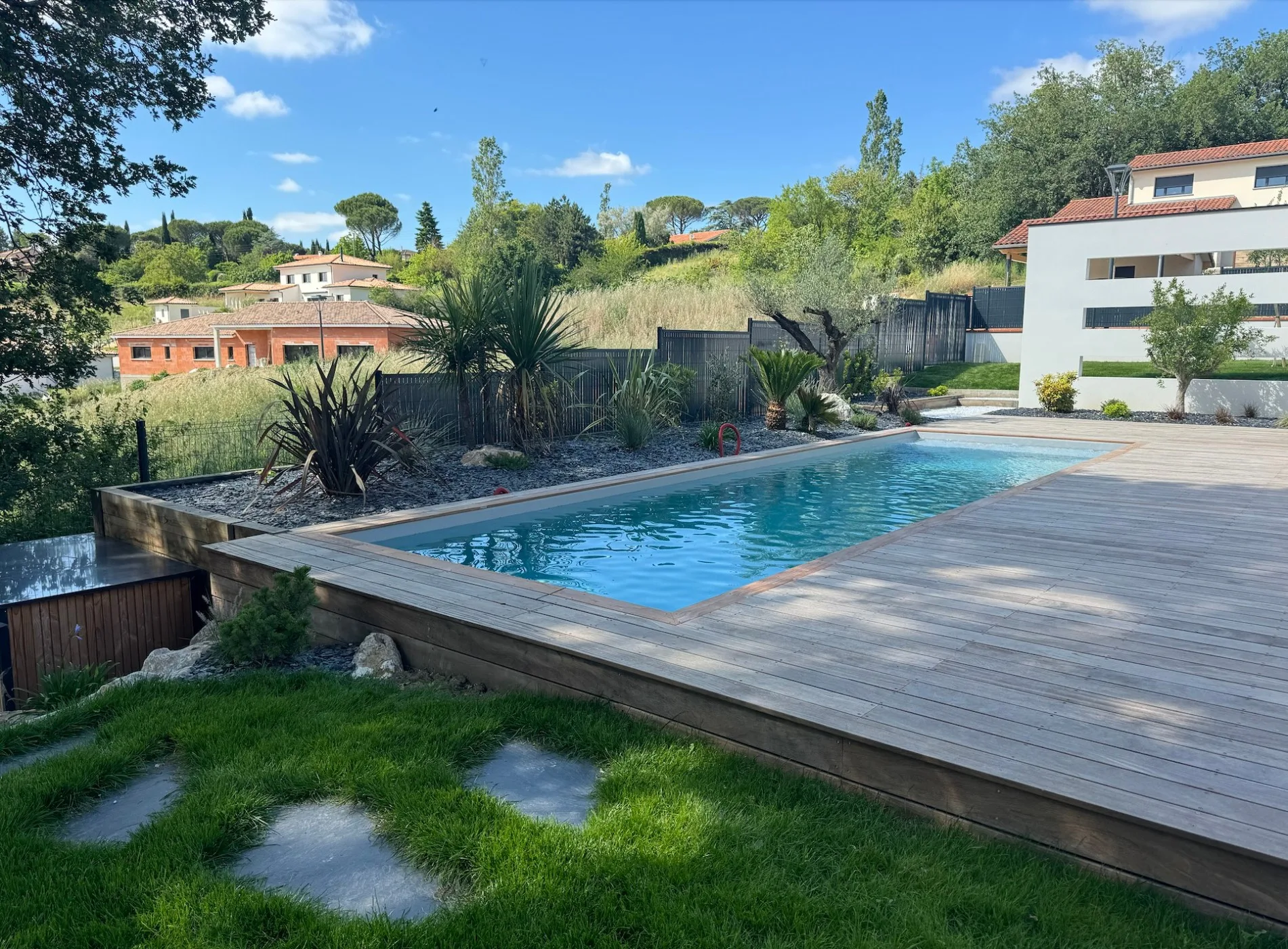 kansei-tv_annu-entr_labege-piscines_13
