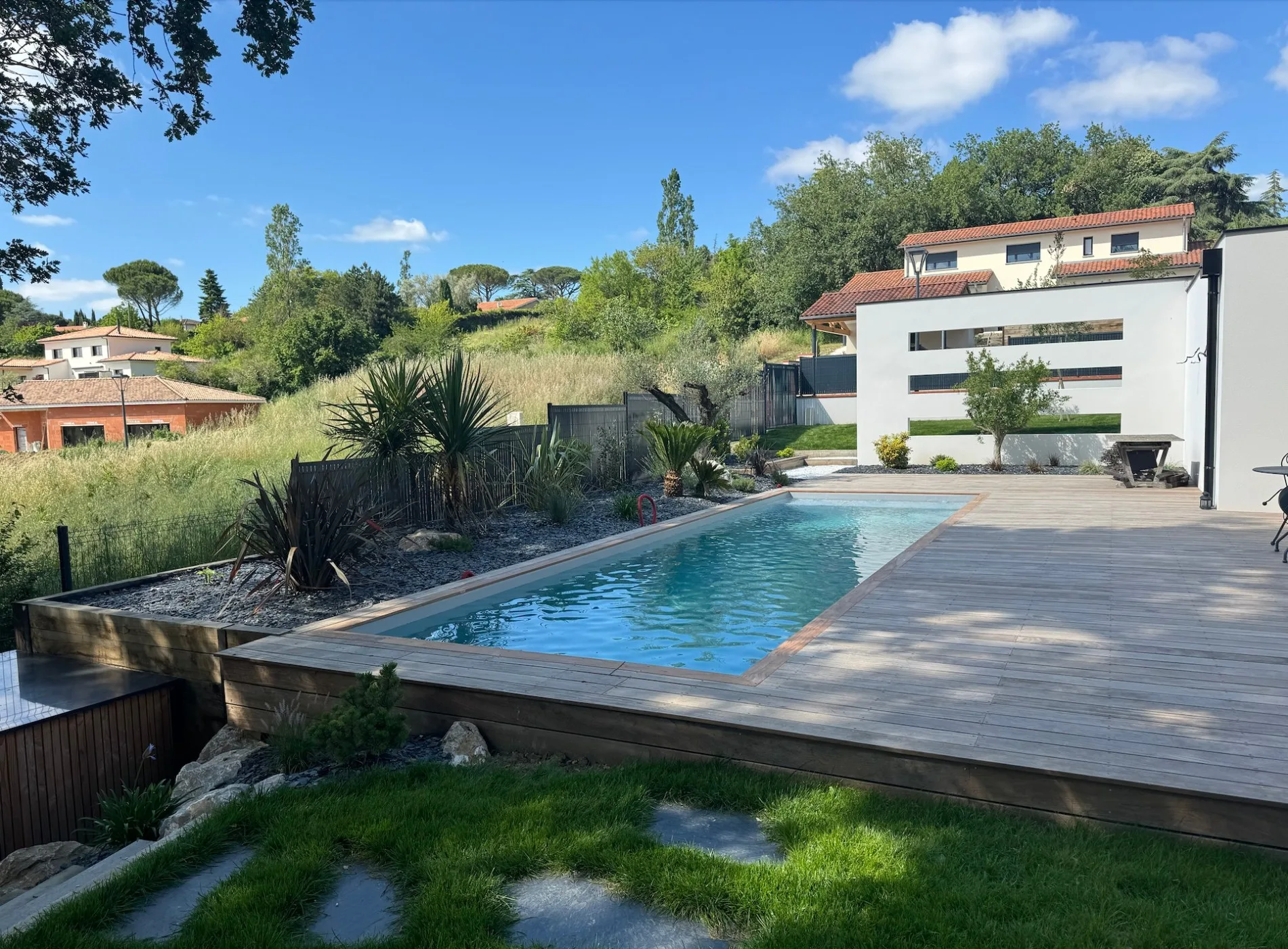 kansei-tv_annu-entr_labege-piscines_14