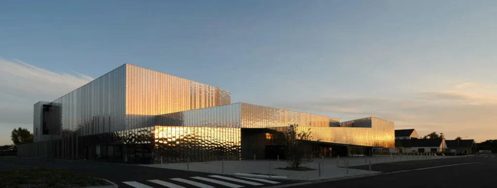 Pôle multiculturel par Dominique Coulon à Isbergues - Académie d'architecture- Kansei TV