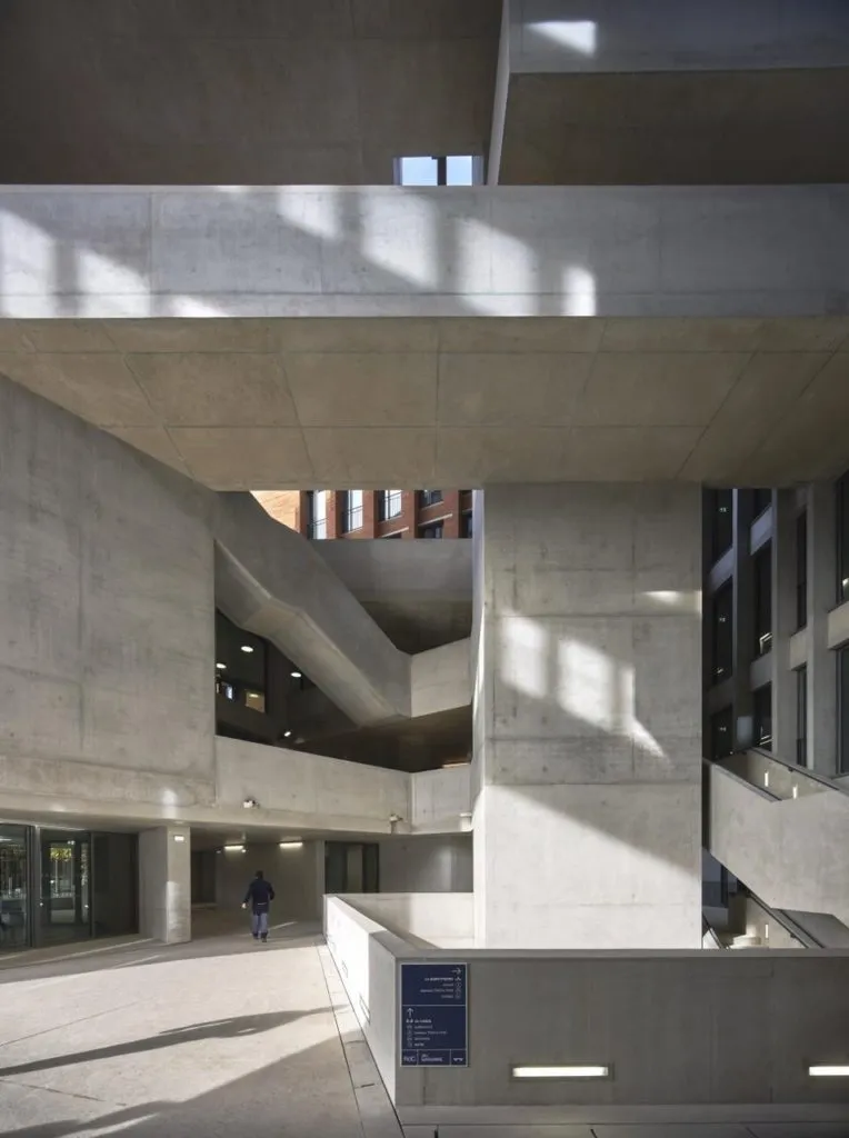 La Toulouse School of Economics GRAFTON